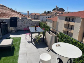 cannes experience pastour DUPLEX Penthouse Rooftop 4 bed&4bath Sea&Suquet view walking distance palais des congres & beaches
